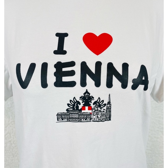 FRUIT OF THE LOOM • I Heart Vienna Short Sleeve Tee - Picture 9 of 14
